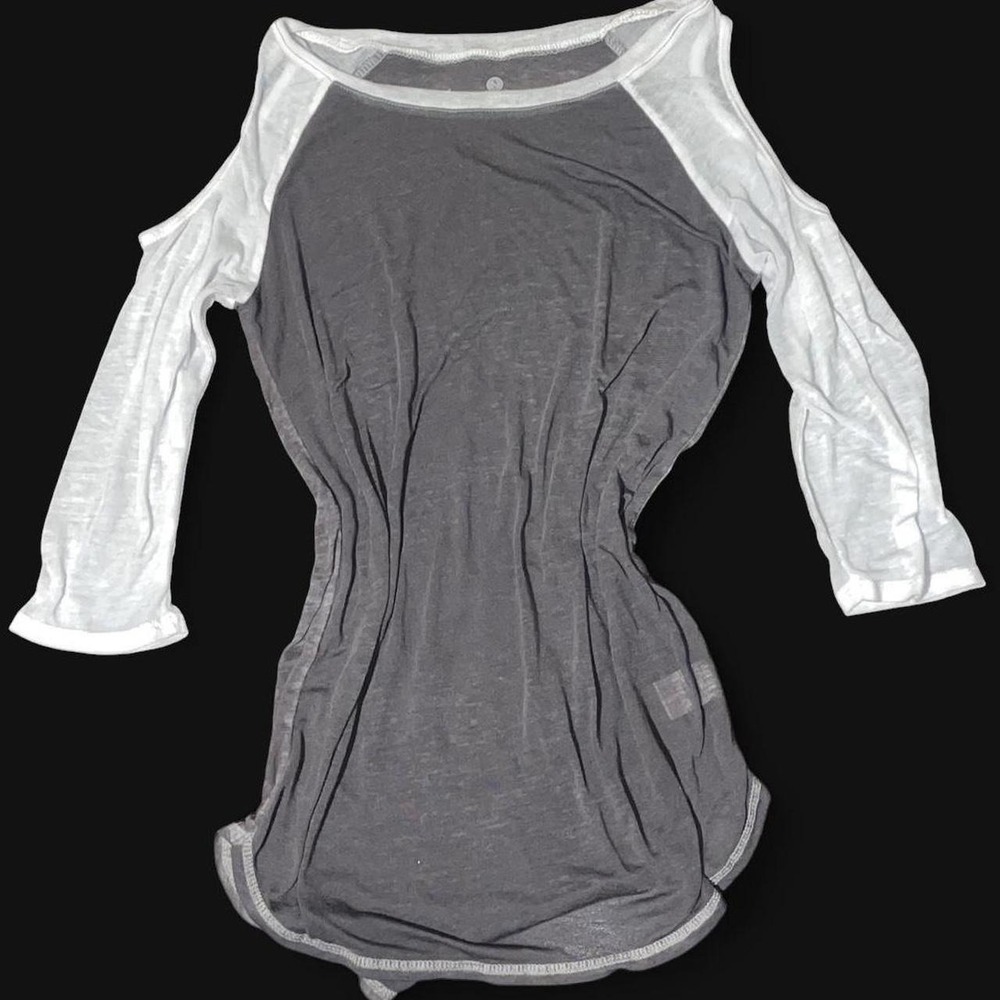 Grey and white see through cold shoulder 3/4 sleeve raglan top, size S